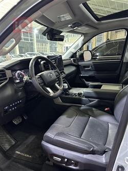 Toyota Sequoia